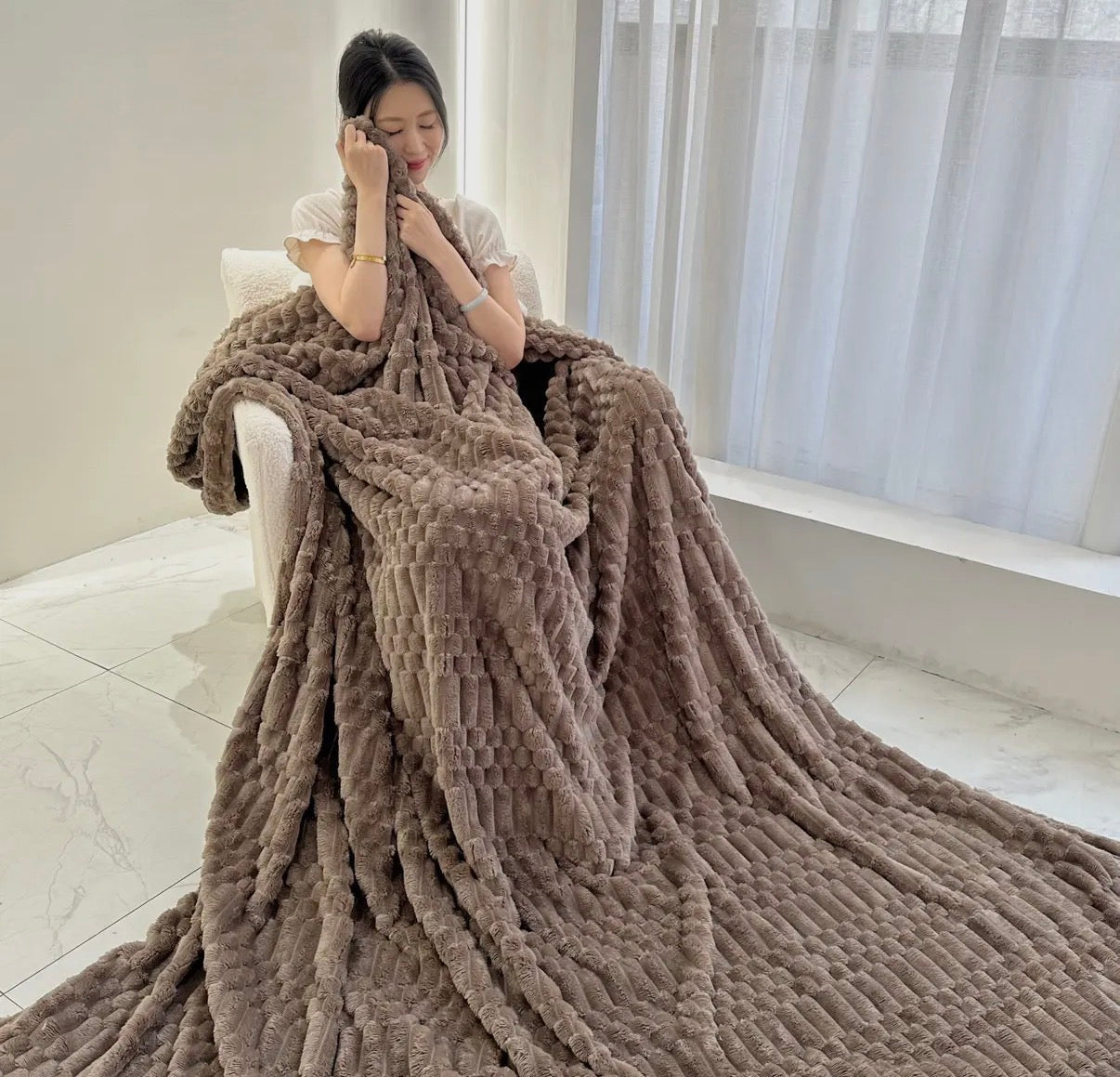 Turtle Fleece Throw | Dark Brown