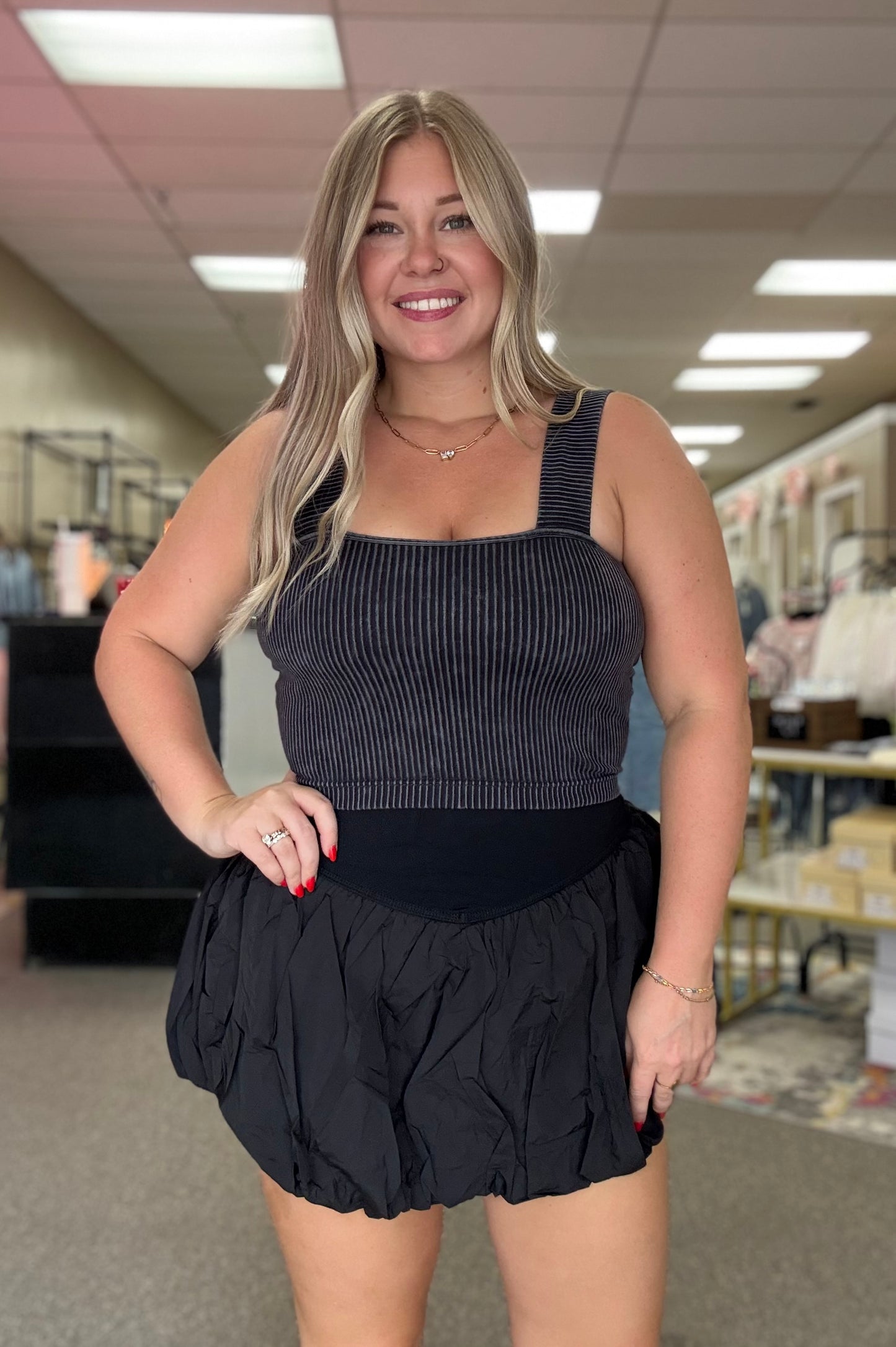 Bubble Hem Active Skort | Black