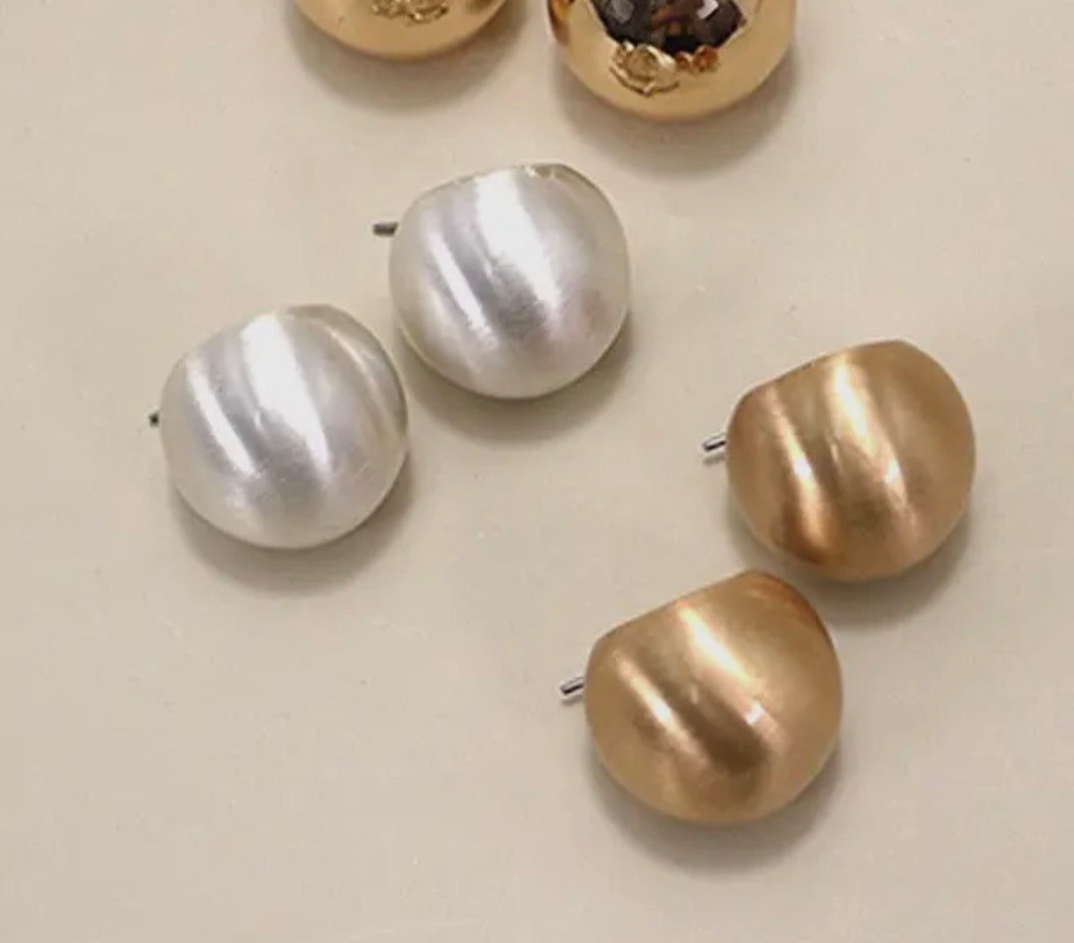 Puffed Huggie Hoops | Gold